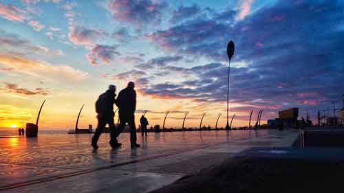 stroll-on-blackpool-promenade